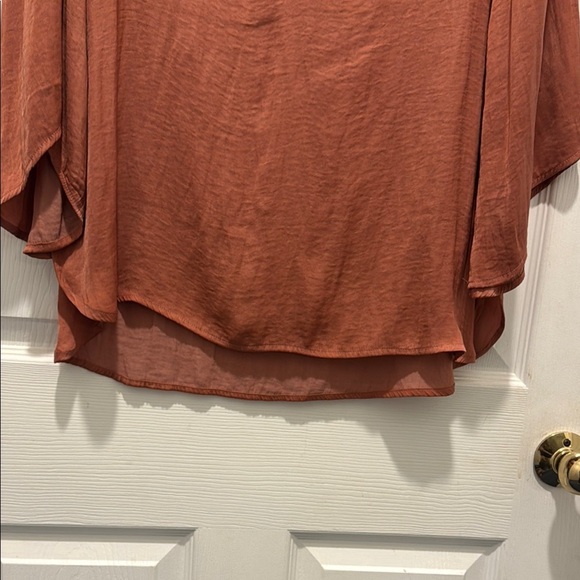 Umgee Brown Blouse with Mandarin Collar and Relaxed Fit - Picture 4 of 9